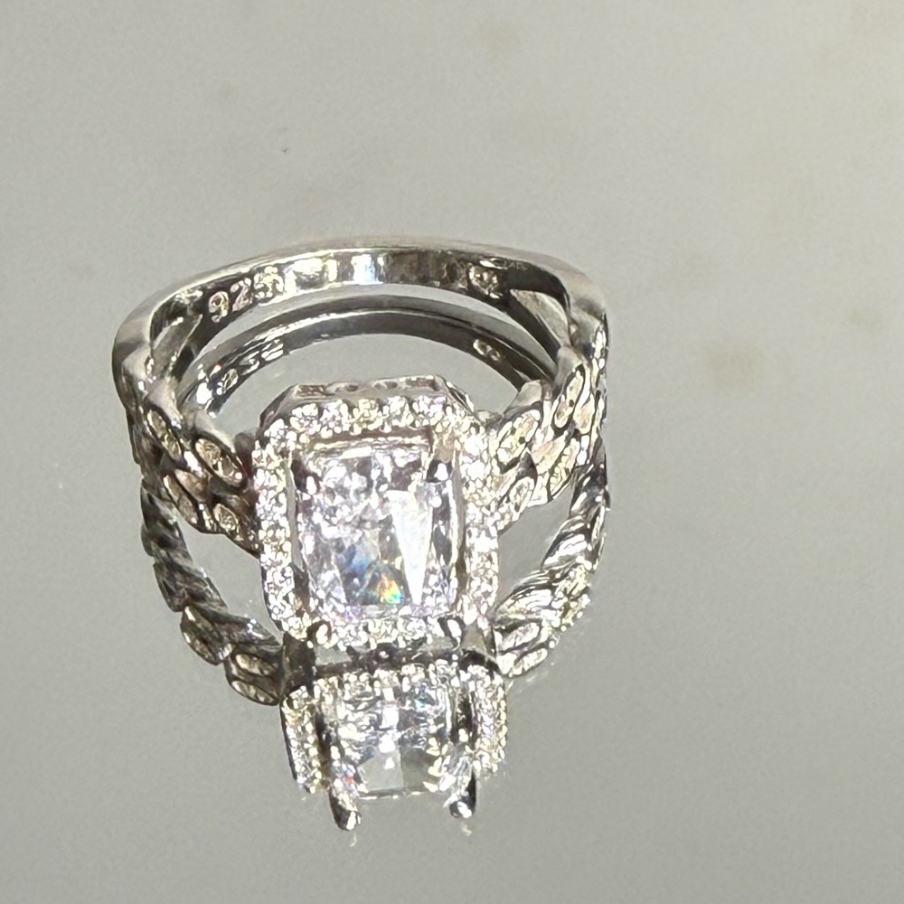 Mother’s Day Special! 925 Sterling Silver Emerald-Cut Moissanite Halo Ring | NEW